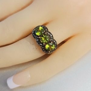 Lajerrio Sterling Silver Marcasite Style Emerald Ring